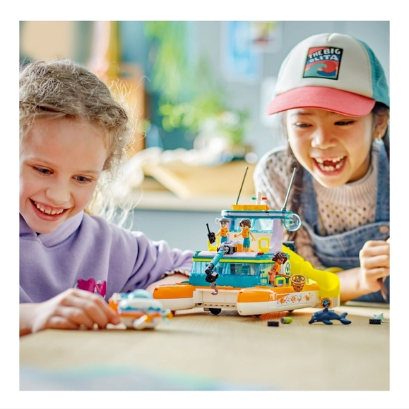 : LEGO Friends Sea Rescue Boat 41734 Building Toy Set for Boys & Girls 717pcs - Picture 3 of 10